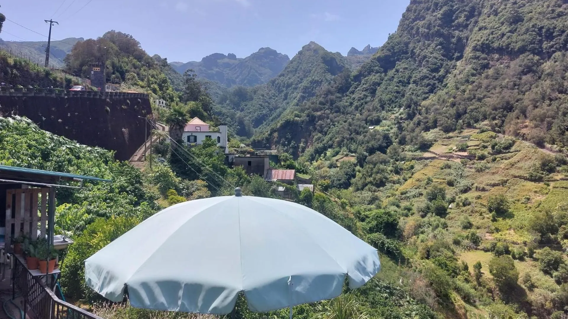 別荘 3A Botanical Dimensions Nature Terraces Bbq Ribeiro Frio ポルトガル